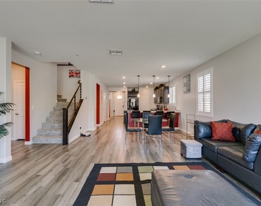 3496 Calentina Avenue - Photo Thumbnail 14