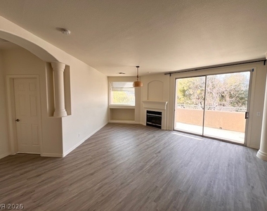 801 Dana Hills Court - Photo Thumbnail 3