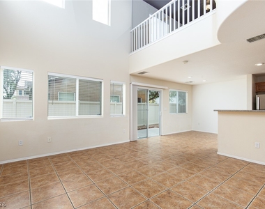 9933 Carrizo Springs Avenue - Photo Thumbnail 4