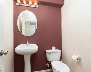 9933 Carrizo Springs Avenue - Photo Thumbnail 8