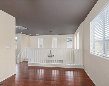 9933 Carrizo Springs Avenue - Photo Thumbnail 10