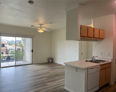 2900 Sunridge Heights Parkway - Photo Thumbnail 3