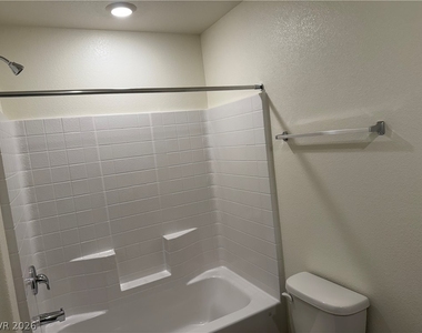 1912 Alouette Vista Street - Photo Thumbnail 24