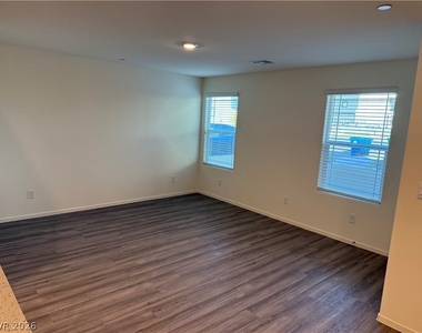 1912 Alouette Vista Street - Photo Thumbnail 16