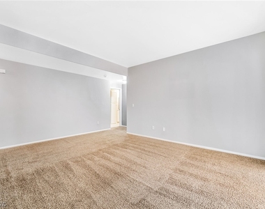 2050 W Warm Springs Road - Photo Thumbnail 9