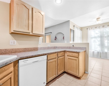 2050 W Warm Springs Road - Photo Thumbnail 12
