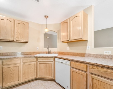 2050 W Warm Springs Road - Photo Thumbnail 11