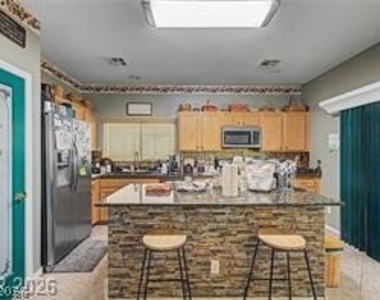 6017 Leaping Foal Street - Photo Thumbnail 3