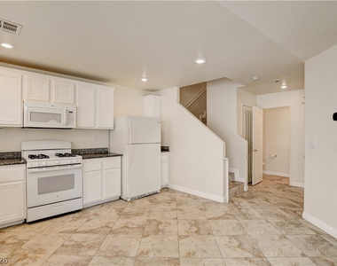 4208 Perfect Drift Street - Photo Thumbnail 13