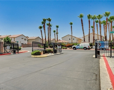 4208 Perfect Drift Street - Photo Thumbnail 56