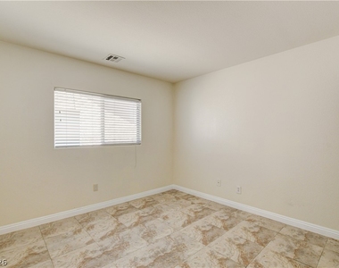4208 Perfect Drift Street - Photo Thumbnail 23
