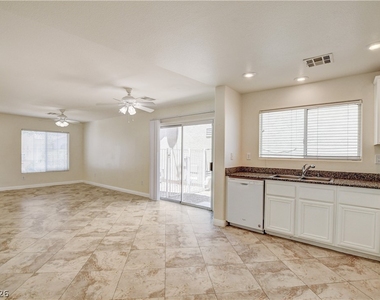 4208 Perfect Drift Street - Photo Thumbnail 11