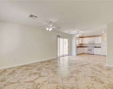 4208 Perfect Drift Street - Photo Thumbnail 4