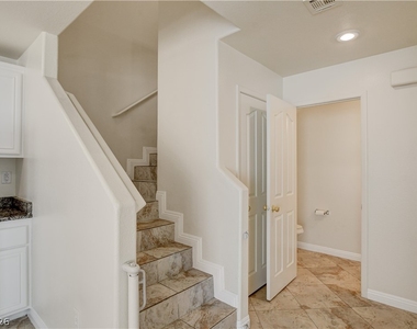 4208 Perfect Drift Street - Photo Thumbnail 18