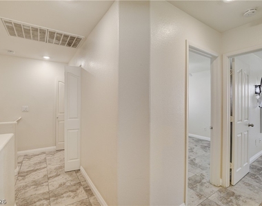 4208 Perfect Drift Street - Photo Thumbnail 22
