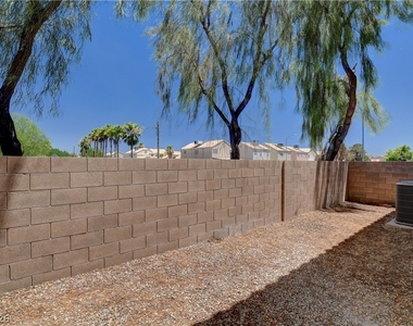 4208 Perfect Drift Street - Photo Thumbnail 40