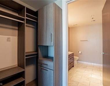 4471 Dean Martin Drive - Photo Thumbnail 16