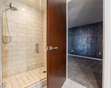 4471 Dean Martin Drive - Photo Thumbnail 24