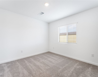 2112 Abraham Avenue - Photo Thumbnail 11
