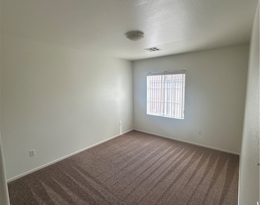 478 Painted Sage Court - Photo Thumbnail 21