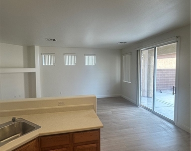 478 Painted Sage Court - Photo Thumbnail 4