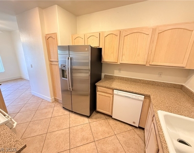 2050 W Warm Springs Road - Photo Thumbnail 10