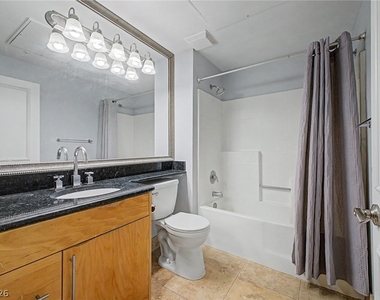 260 E Flamingo Road - Photo Thumbnail 18