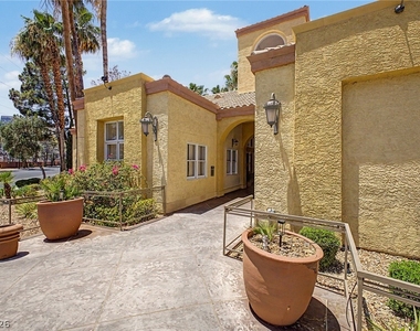 260 E Flamingo Road - Photo Thumbnail 27