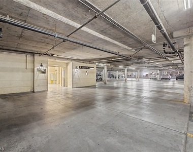 260 E Flamingo Road - Photo Thumbnail 22