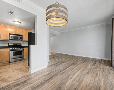 260 E Flamingo Road - Photo Thumbnail 11