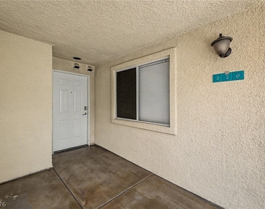 260 E Flamingo Road - Photo Thumbnail 4