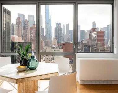 606 West 57th Street - Photo Thumbnail 5