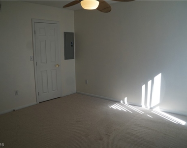 6955 N Durango Drive - Photo Thumbnail 8