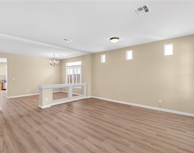 9735 Panther Hollow Street - Photo Thumbnail 2
