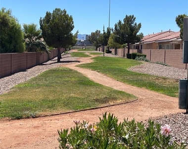2761 Dunstan Way - Photo Thumbnail 20
