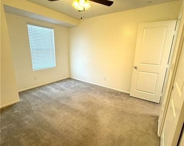 1003 Brilliant Meadow Avenue - Photo Thumbnail 17
