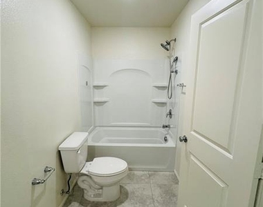 1003 Brilliant Meadow Avenue - Photo Thumbnail 19