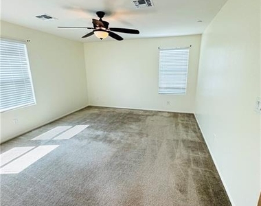 1003 Brilliant Meadow Avenue - Photo Thumbnail 11
