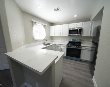 5022 S Rainbow Boulevard - Photo Thumbnail 11