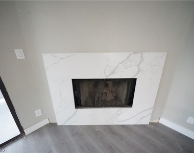 5022 S Rainbow Boulevard - Photo Thumbnail 7