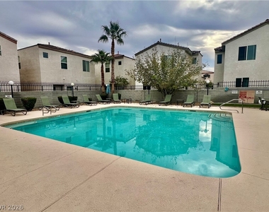 1324 Sun Village Avenue - Photo Thumbnail 30