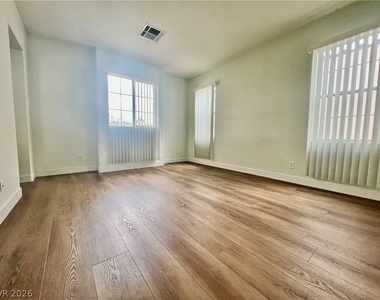 1324 Sun Village Avenue - Photo Thumbnail 15