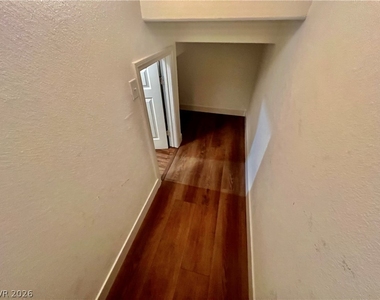 1324 Sun Village Avenue - Photo Thumbnail 28