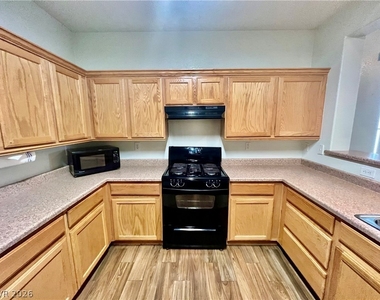 1324 Sun Village Avenue - Photo Thumbnail 11