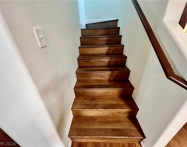 1324 Sun Village Avenue - Photo Thumbnail 27