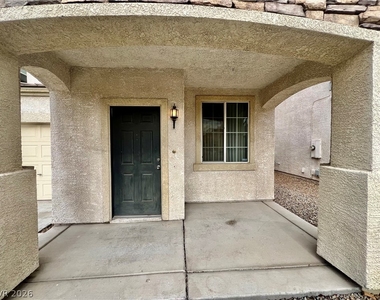 1324 Sun Village Avenue - Photo Thumbnail 1