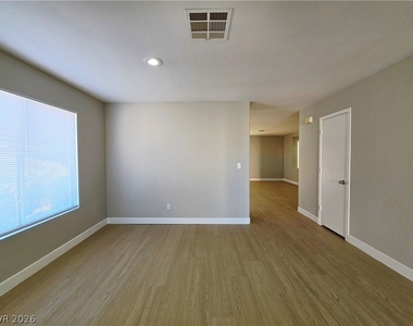 5929 Forest Creek Road - Photo Thumbnail 2