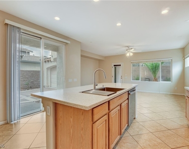 10474 Howling Coyote Avenue - Photo Thumbnail 19
