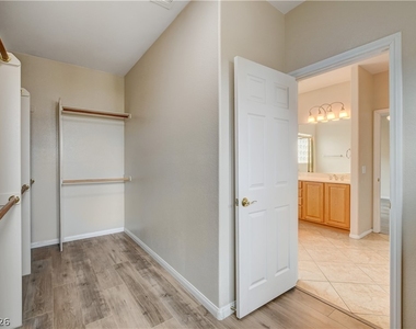 10474 Howling Coyote Avenue - Photo Thumbnail 49