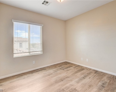 10474 Howling Coyote Avenue - Photo Thumbnail 29